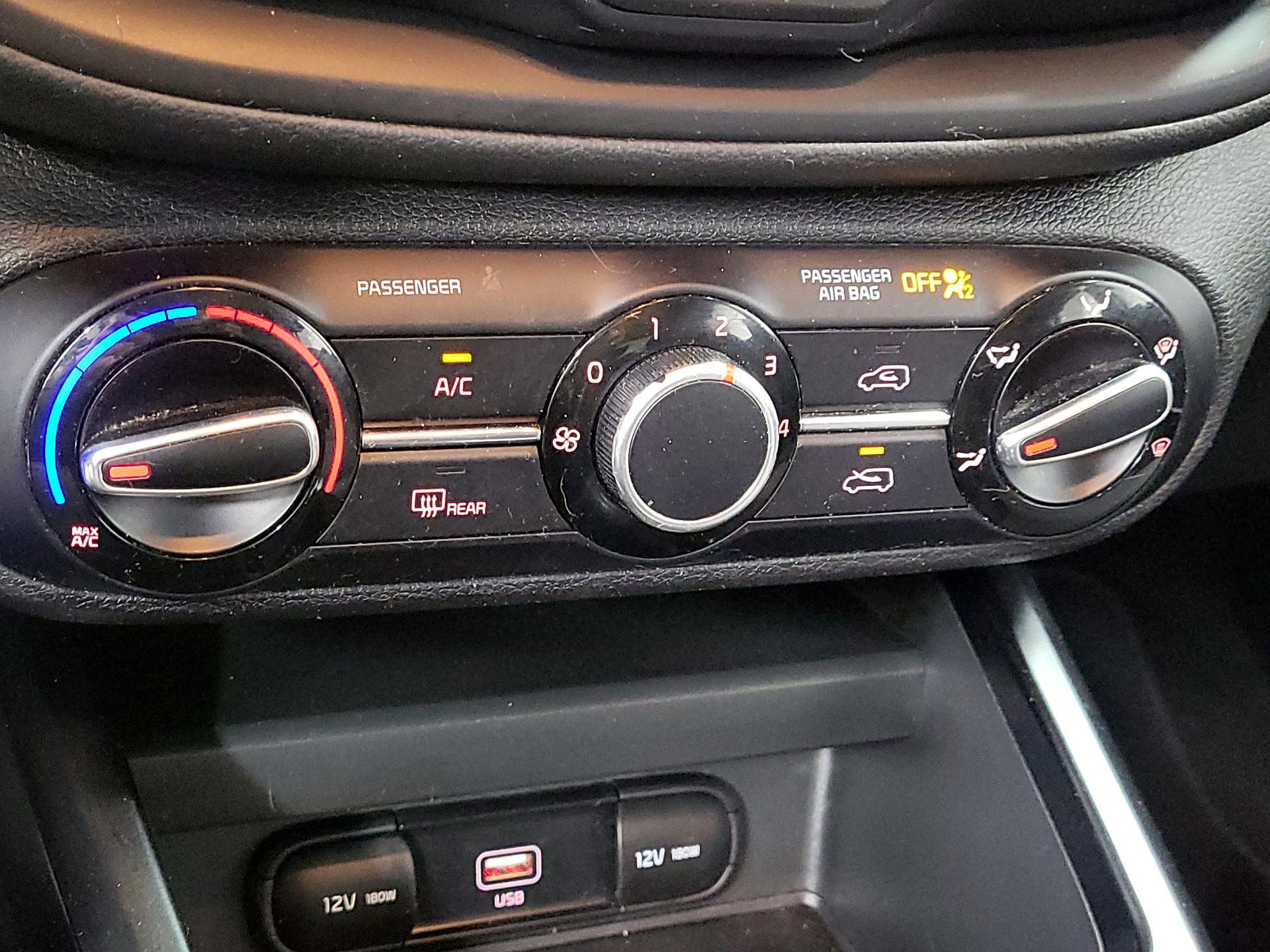 Thumbnail: 2020 Kia Soul - 15