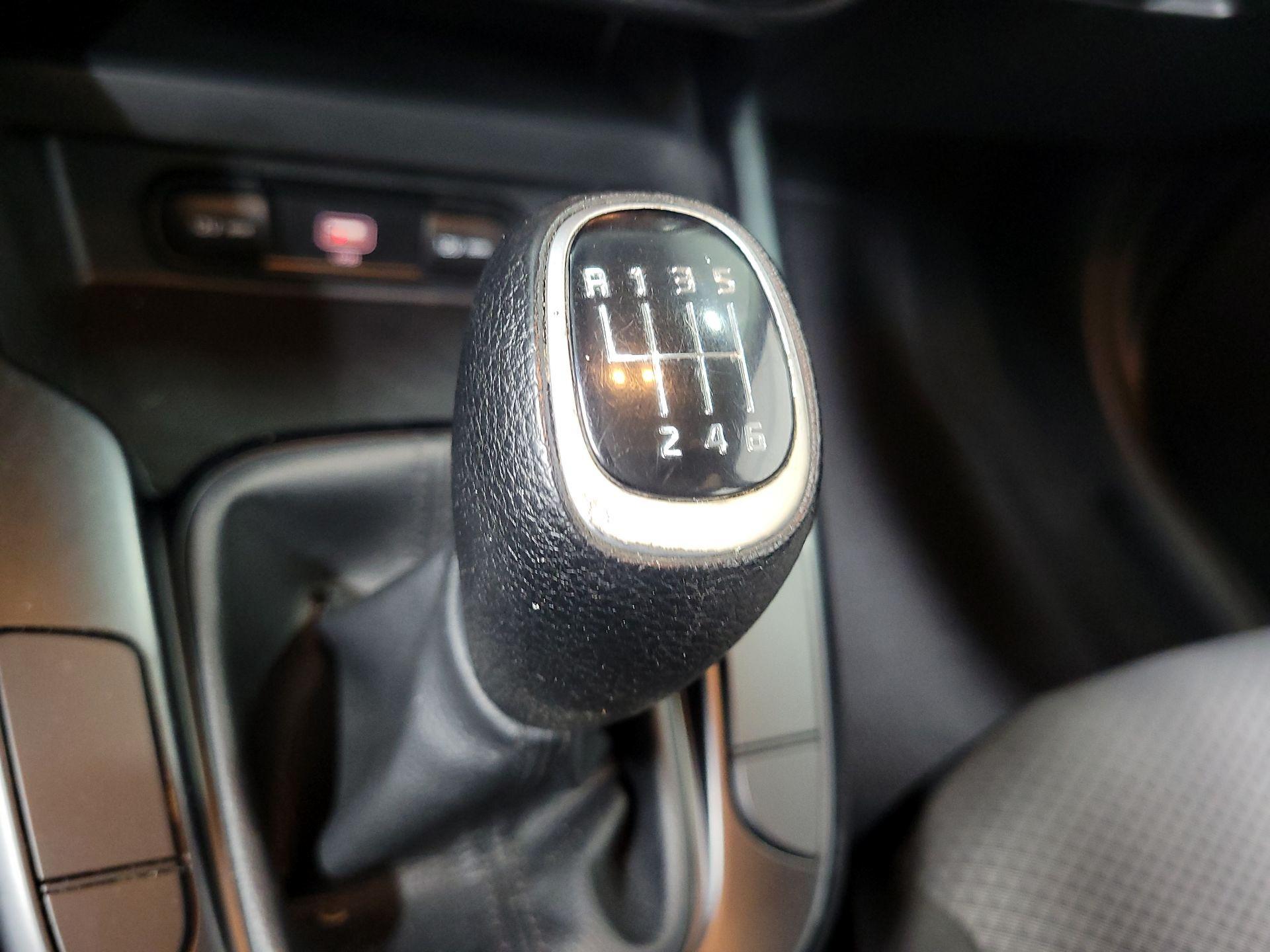 Thumbnail: 2020 Kia Soul - 16