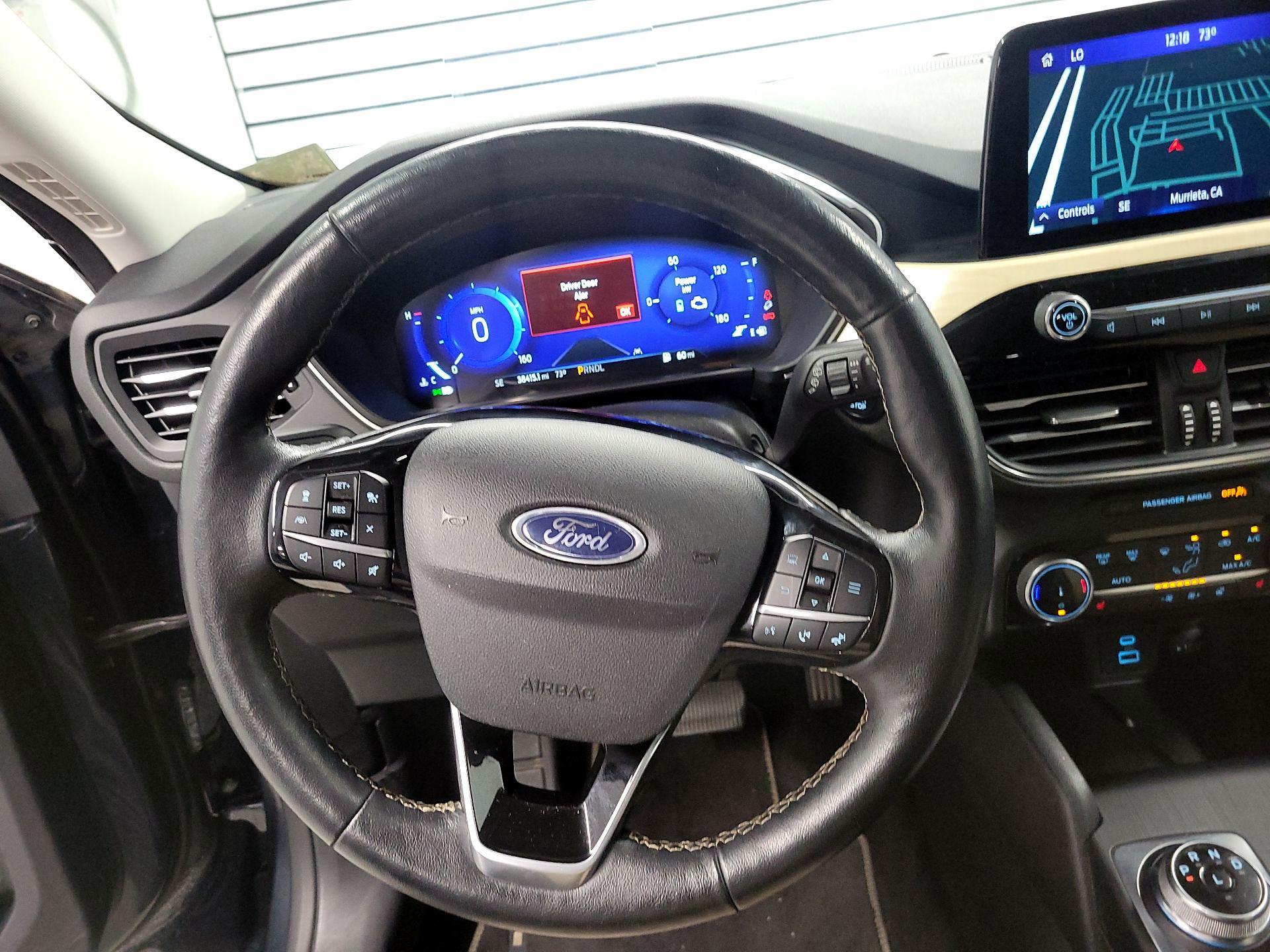 Thumbnail: 2022 Ford Escape - 10