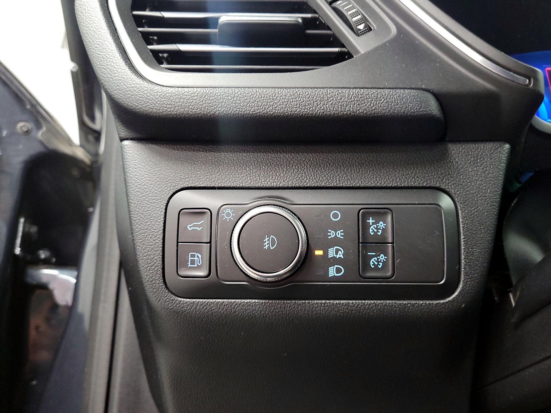 Thumbnail: 2022 Ford Escape - 13