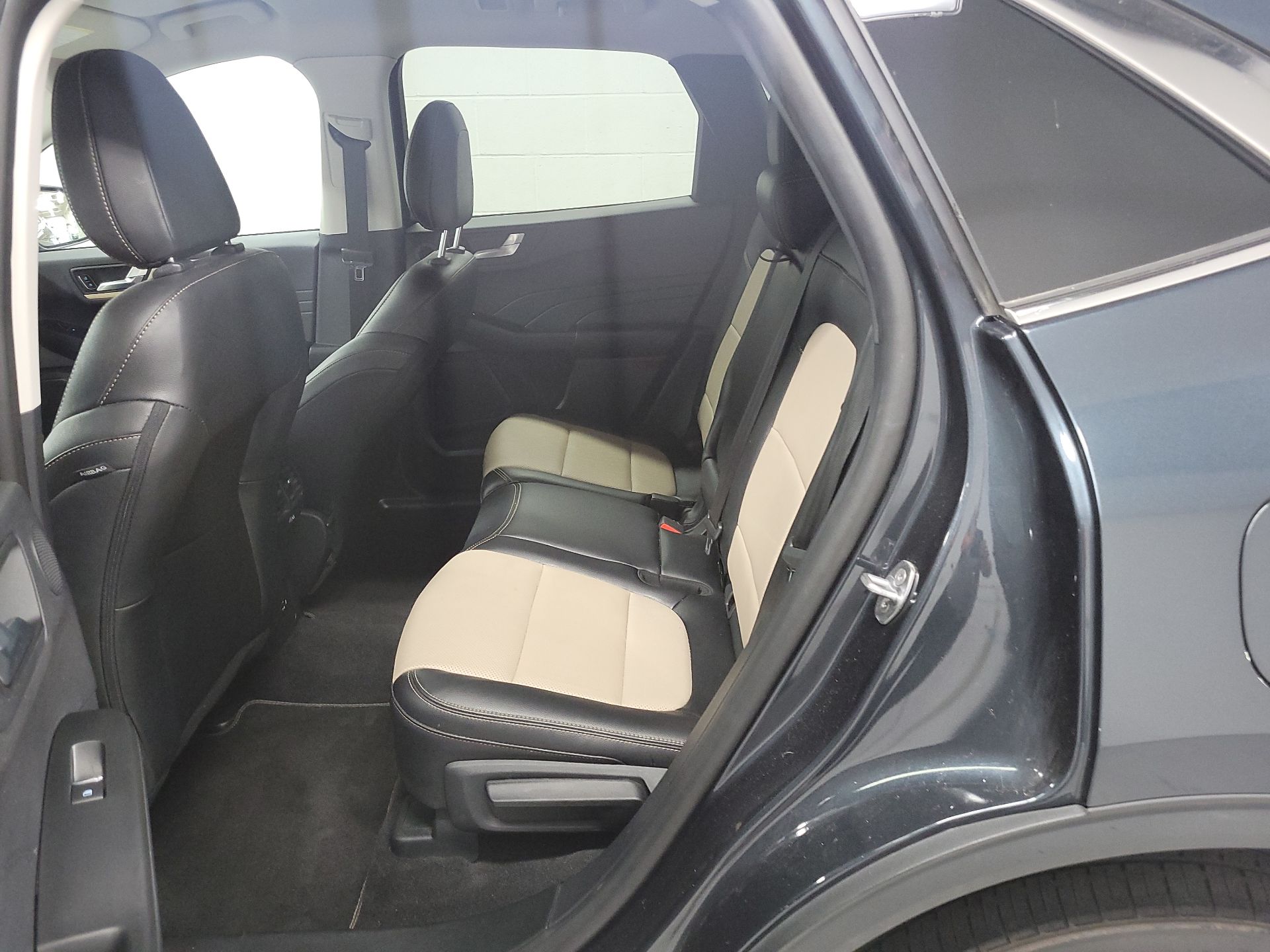 Thumbnail: 2022 Ford Escape - 20