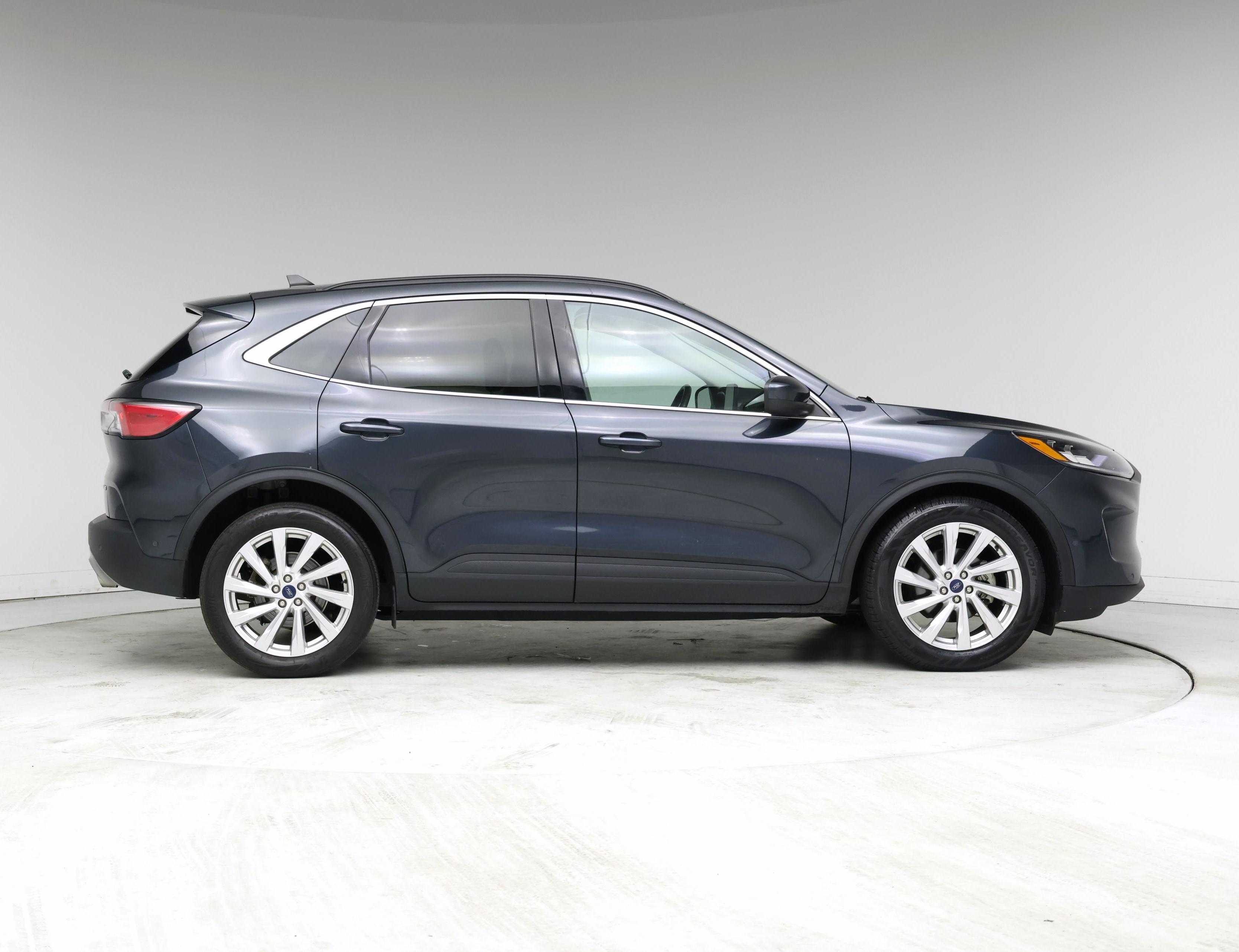 Thumbnail: 2022 Ford Escape - 7