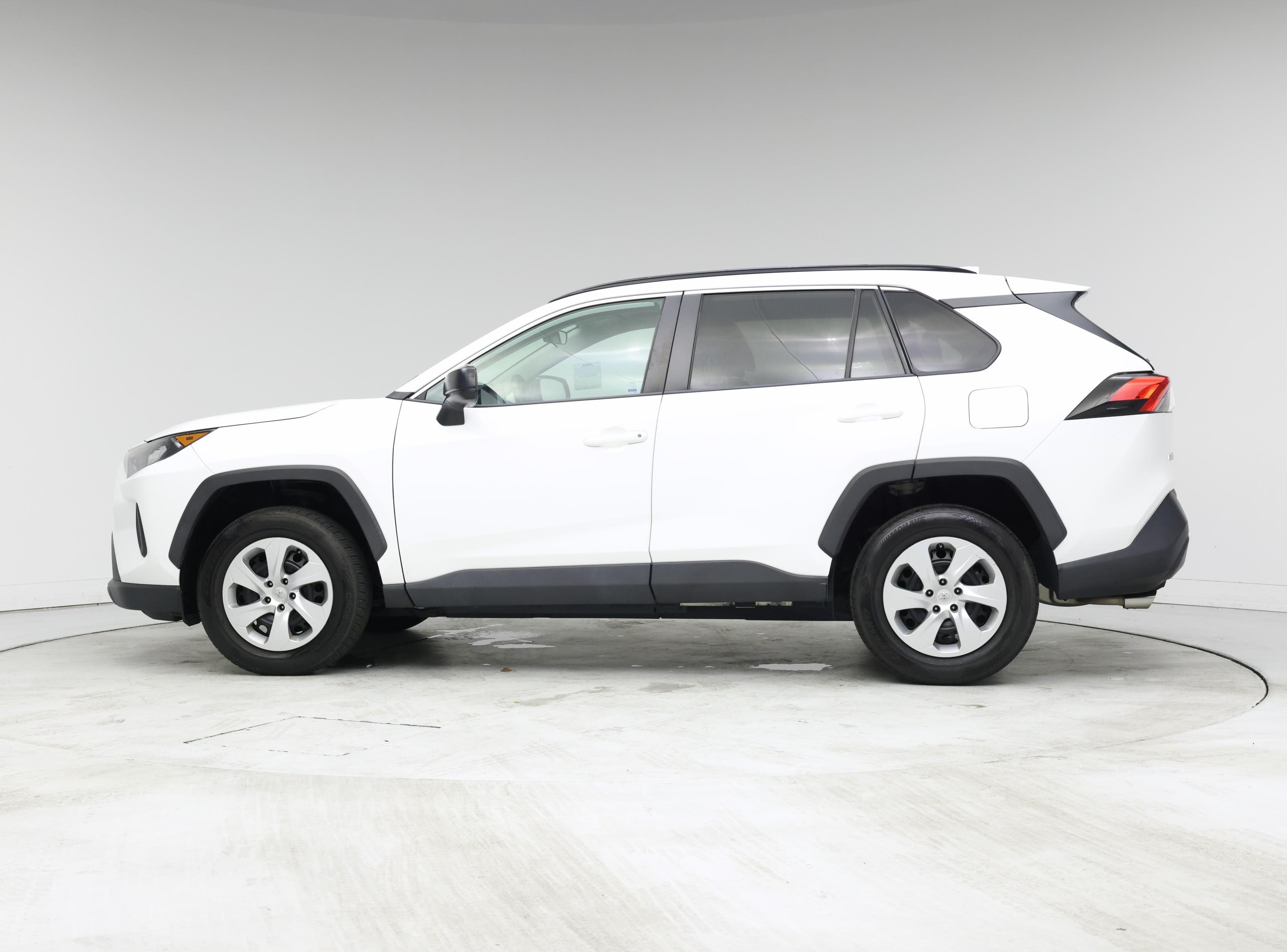 Thumbnail: 2020 Toyota RAV4 - 3