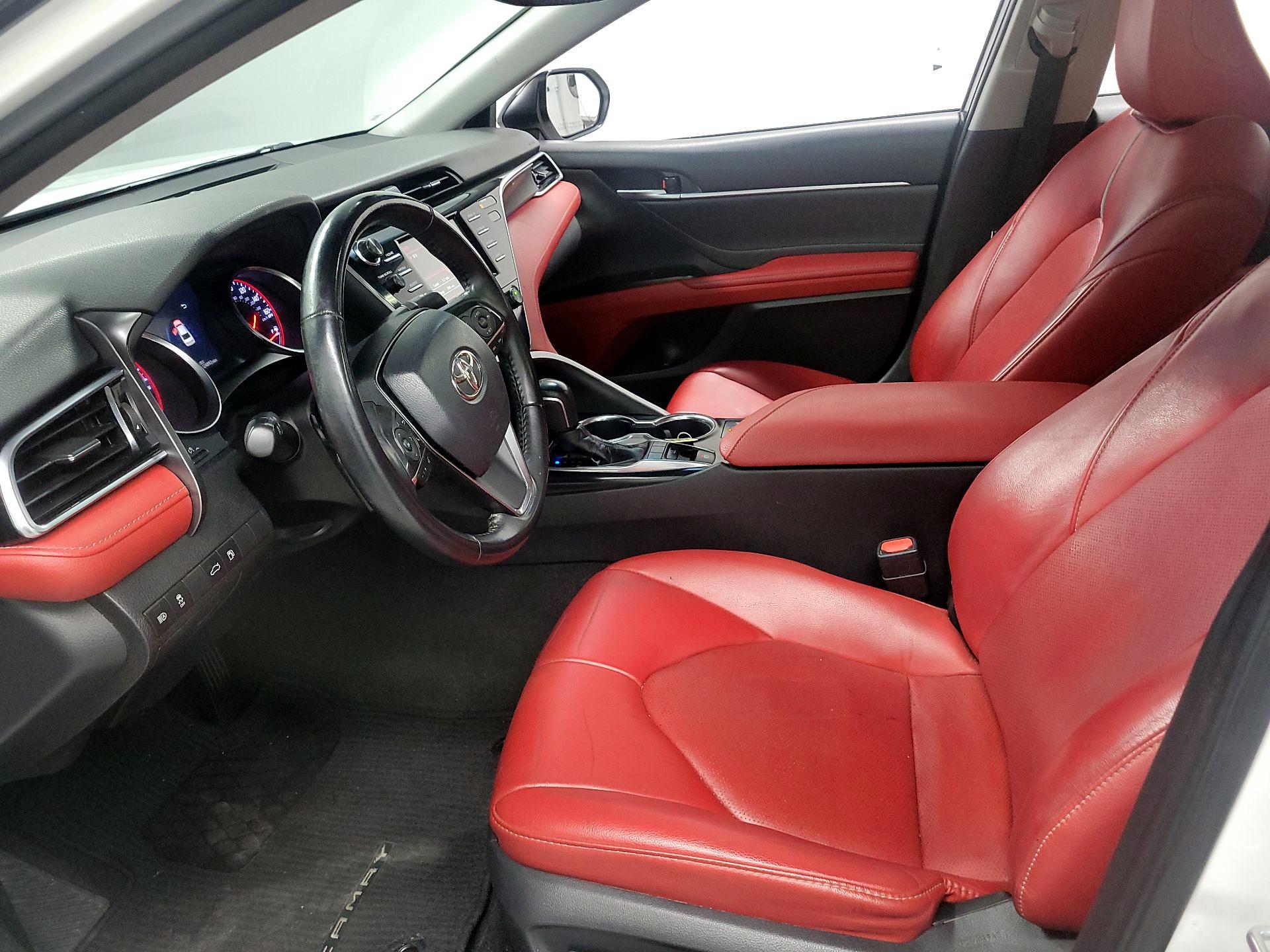 Thumbnail: 2018 Toyota Camry - 11