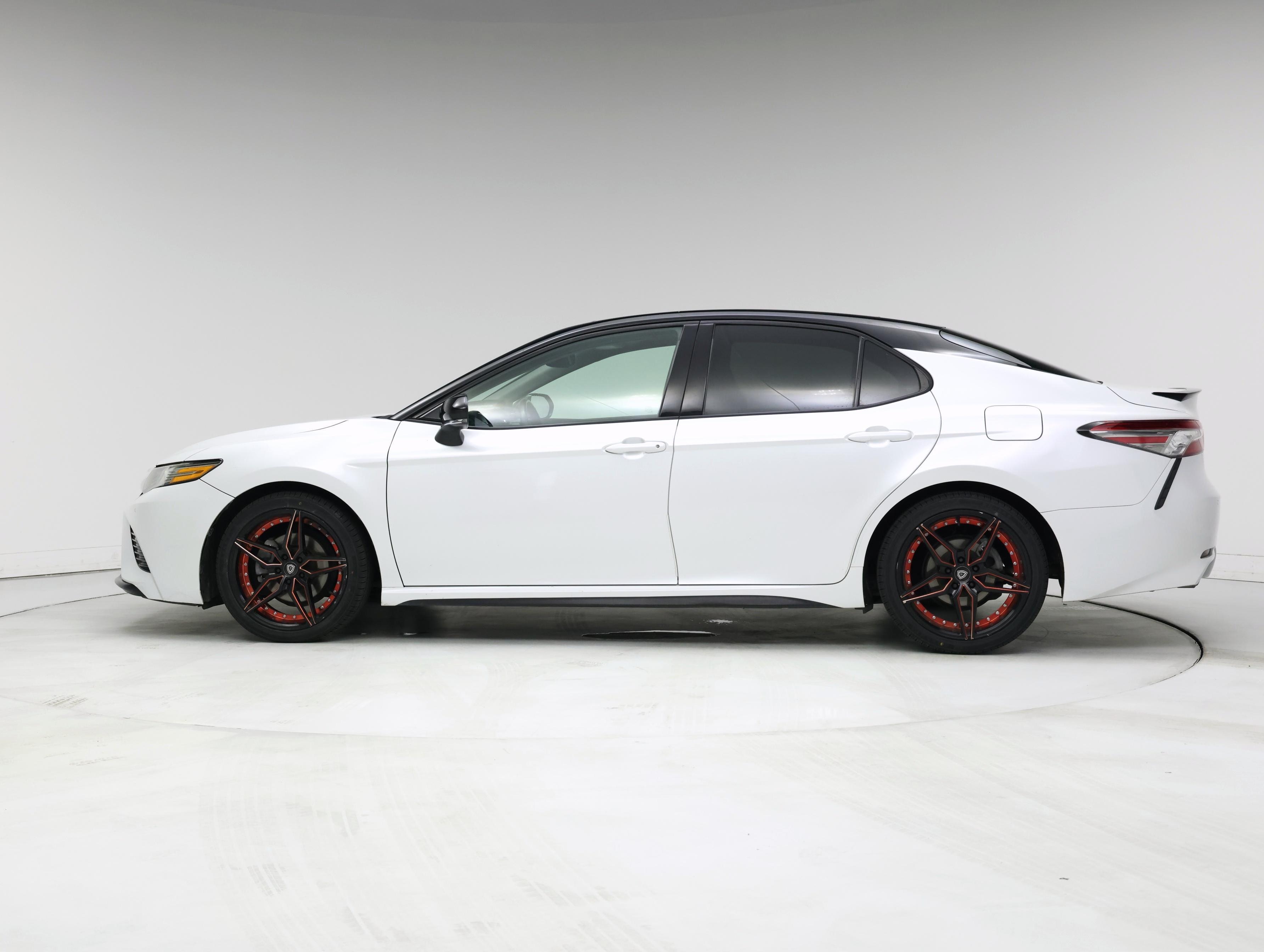 Thumbnail: 2018 Toyota Camry - 3