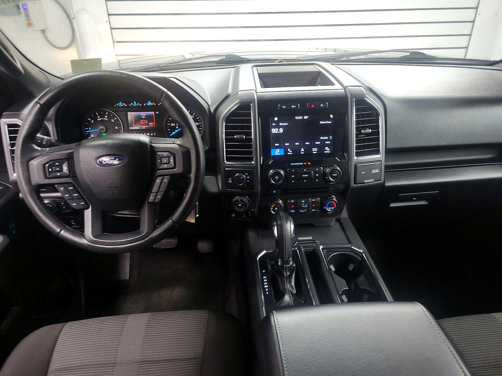 Thumbnail: 2017 Ford F-150 - 9