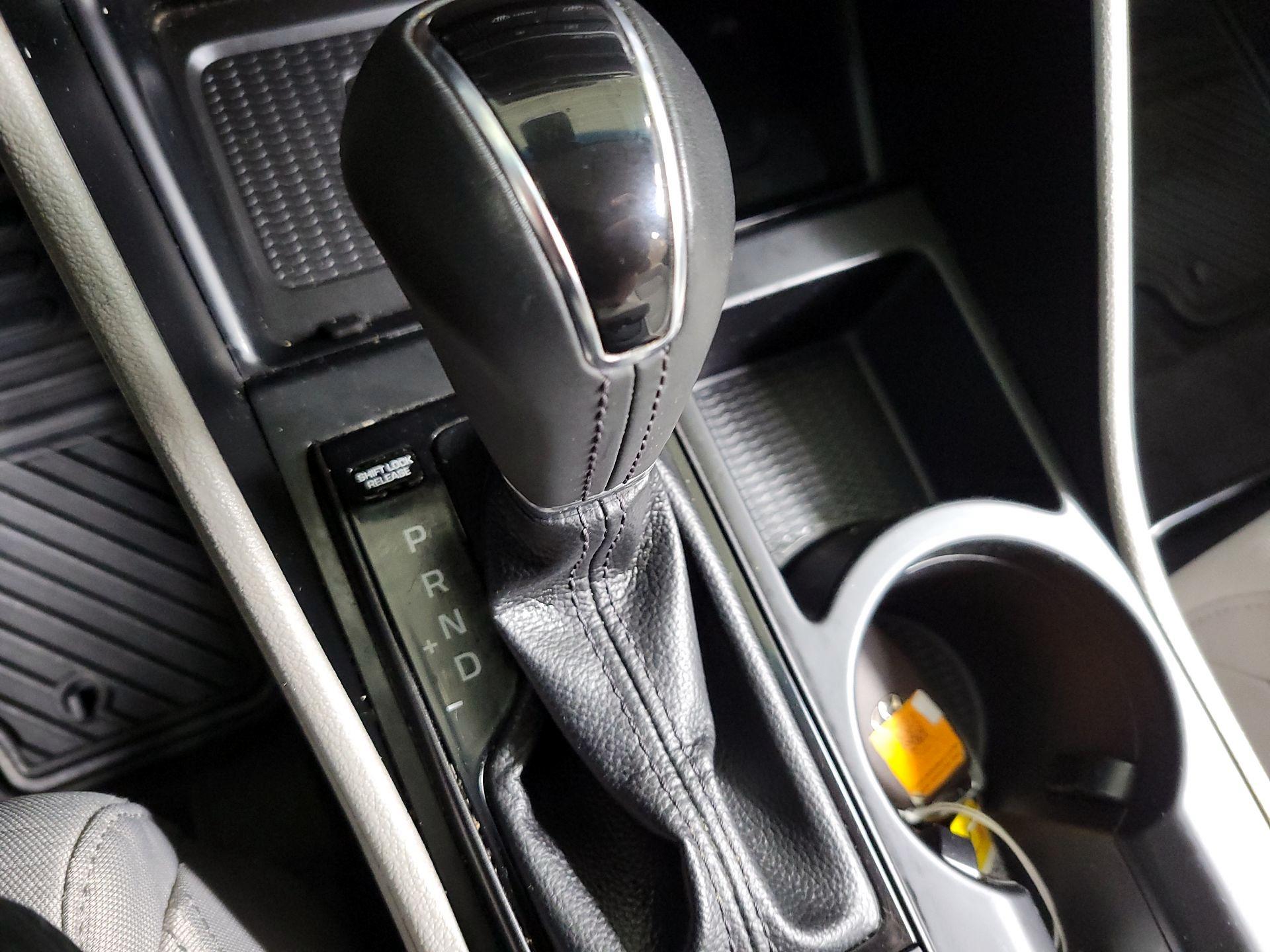 Thumbnail: 2020 Hyundai Tucson - 17