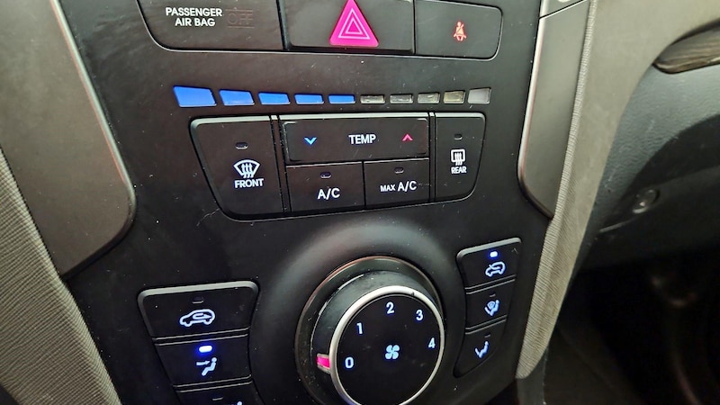 2017 Hyundai Santa Fe Sport 2.0T 16
