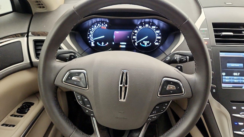 2016 Lincoln MKZ  10