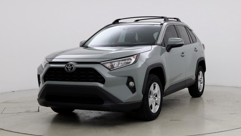 2020 Toyota RAV4 LE 4