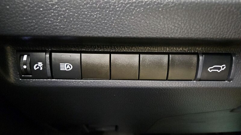 2023 Toyota RAV4 XLE 13