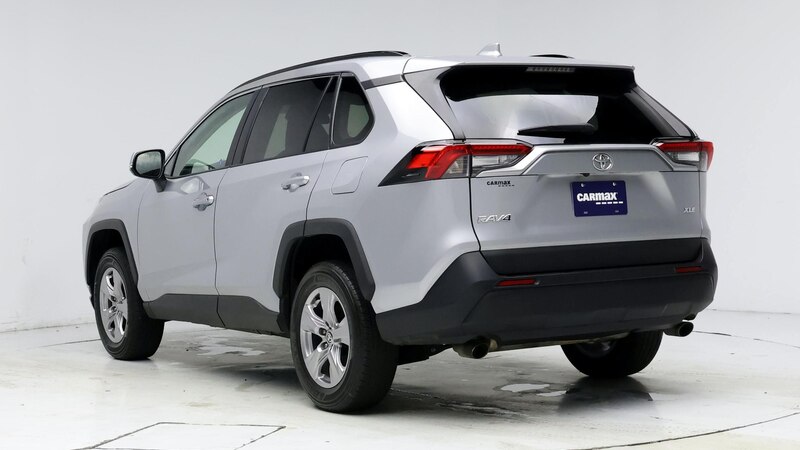 2023 Toyota RAV4 XLE 2