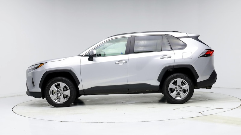 2023 Toyota RAV4 XLE 3