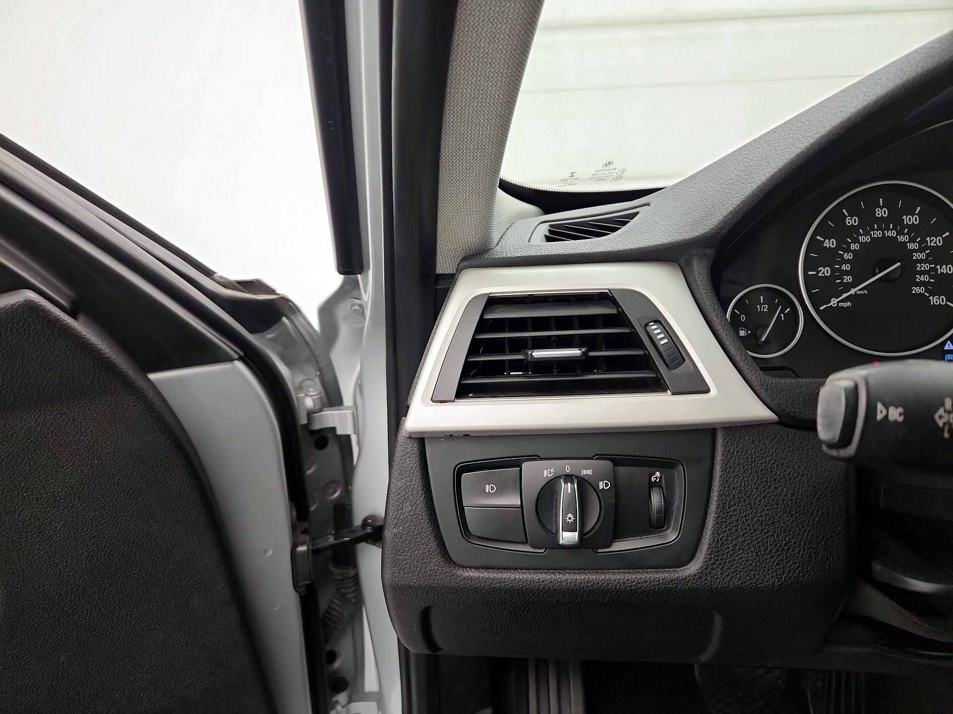 Thumbnail: 2014 BMW 3 Series - 13