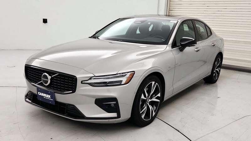 2024 Volvo S60 B5 Plus 3