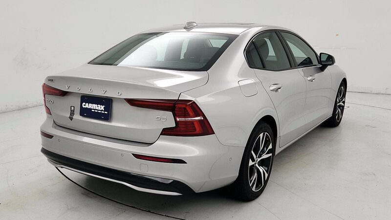 2024 Volvo S60 B5 Plus 5