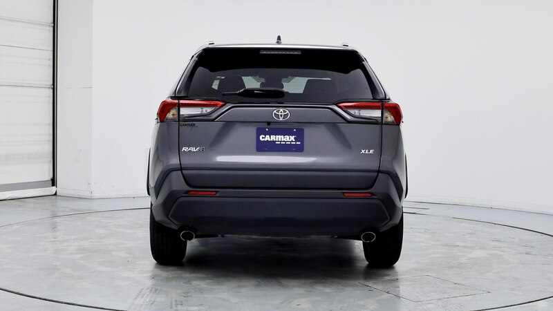 2022 Toyota RAV4 XLE 6