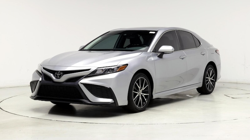 2022 Toyota Camry SE 4