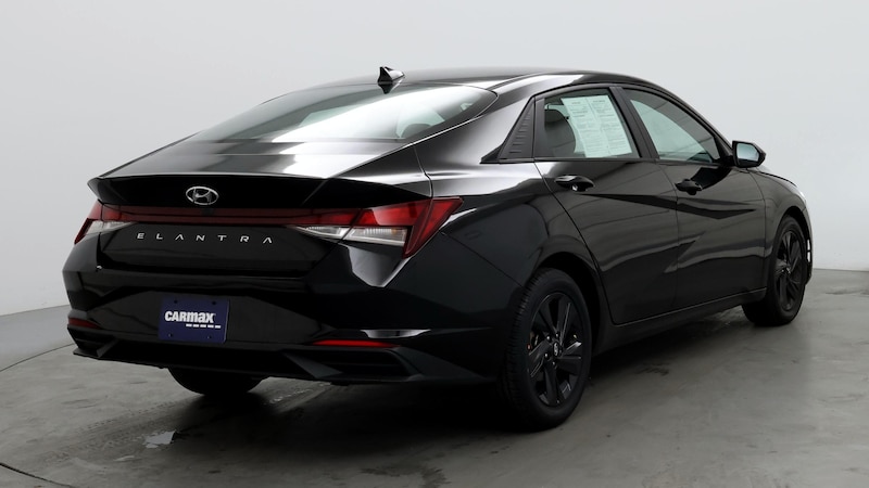 2021 Hyundai Elantra SEL 8