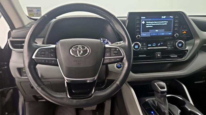 2021 Toyota Highlander LE 10