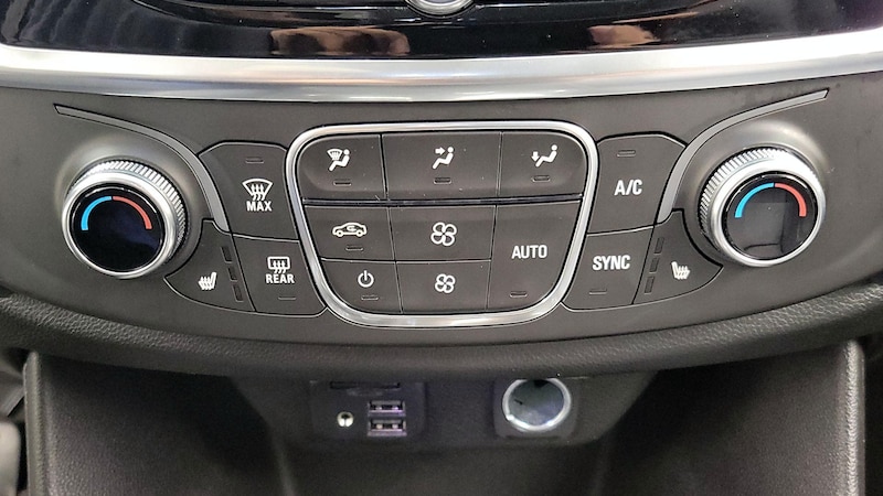 2020 Chevrolet Traverse LT 16