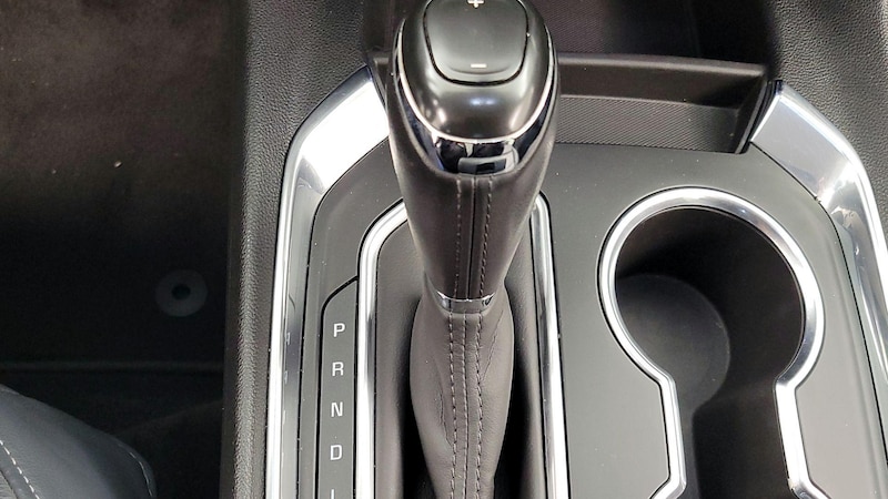 2020 Chevrolet Traverse LT 17