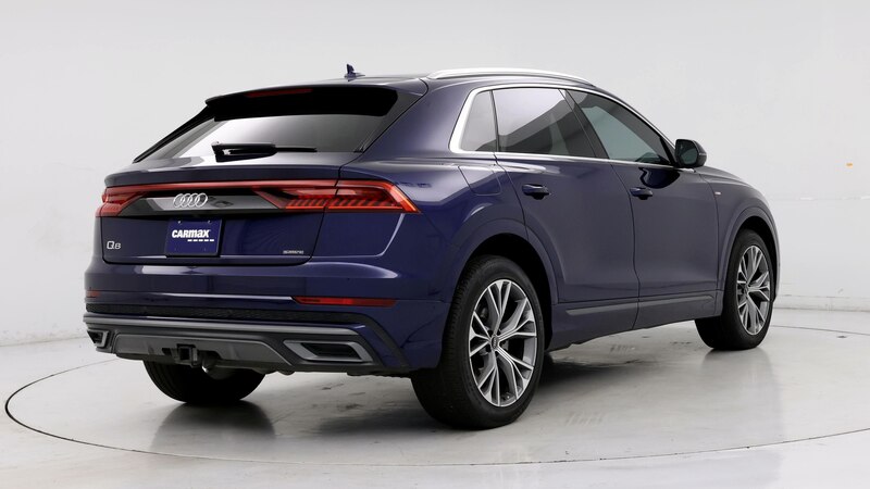 2021 Audi Q8 Premium Plus 8