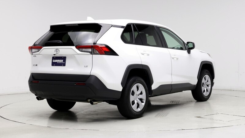 2023 Toyota RAV4 LE 8