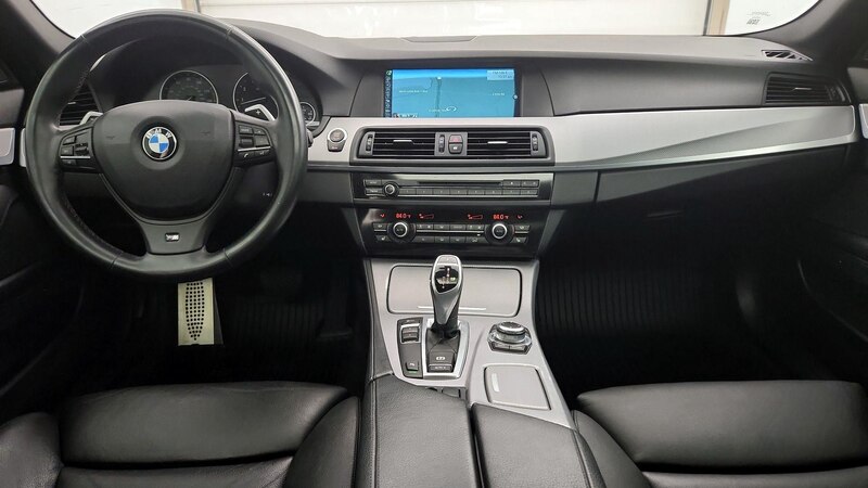 2013 BMW 5 Series 535i 9