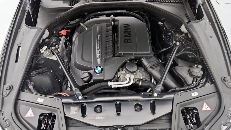 2013 BMW 5 Series 535i 23