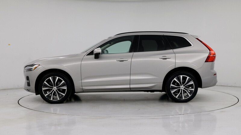 2022 Volvo XC60 B5 Momentum 3