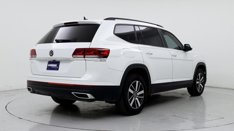 2022 Volkswagen Atlas SE 8