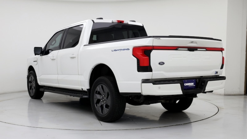 2023 Ford F-150 Lightning Lariat 2