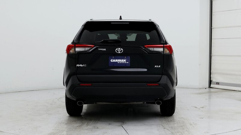 2022 Toyota RAV4 XLE 6