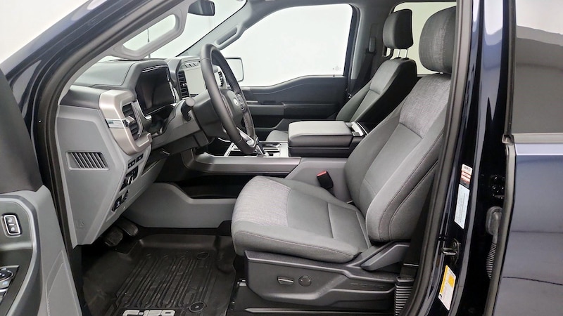 2023 Ford F-150 Lightning XLT 11
