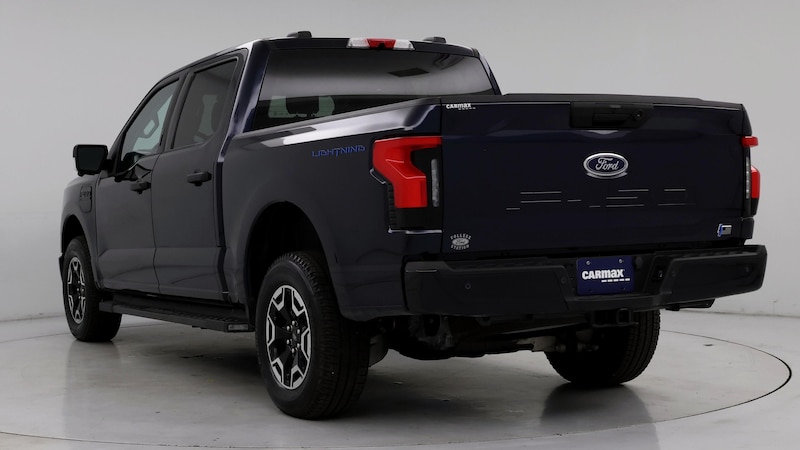2023 Ford F-150 Lightning XLT 2