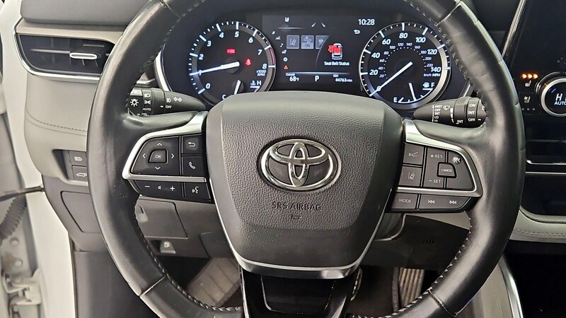 2021 Toyota Highlander Limited 10