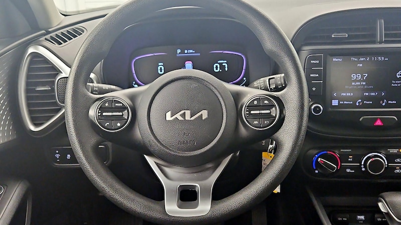 2023 Kia Soul LX 10