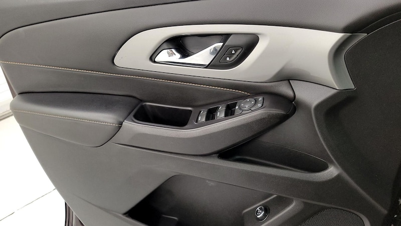 2020 Chevrolet Traverse LT 12