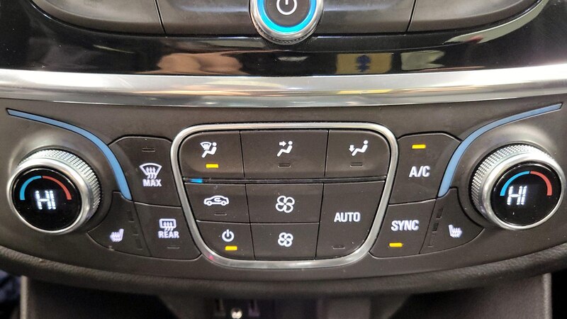 2020 Chevrolet Traverse LT 16
