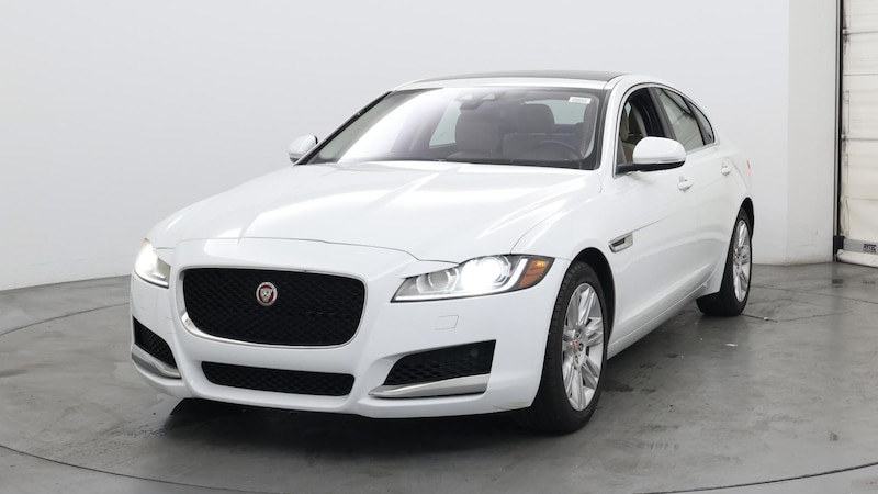 2016 Jaguar XF Premium 4