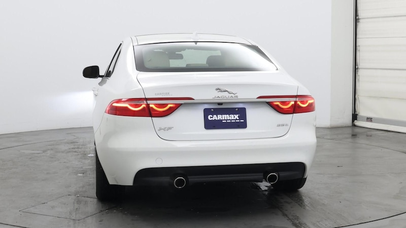 2016 Jaguar XF Premium 6