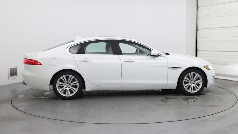 2016 Jaguar XF Premium 7