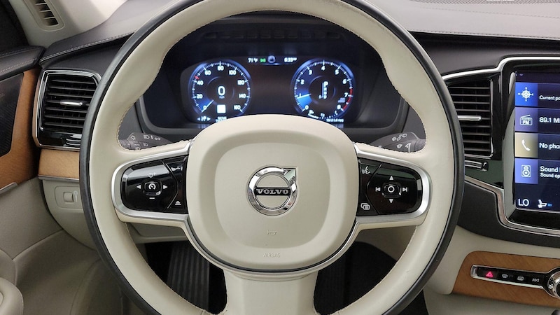 2019 Volvo XC90 T6 Inscription 10