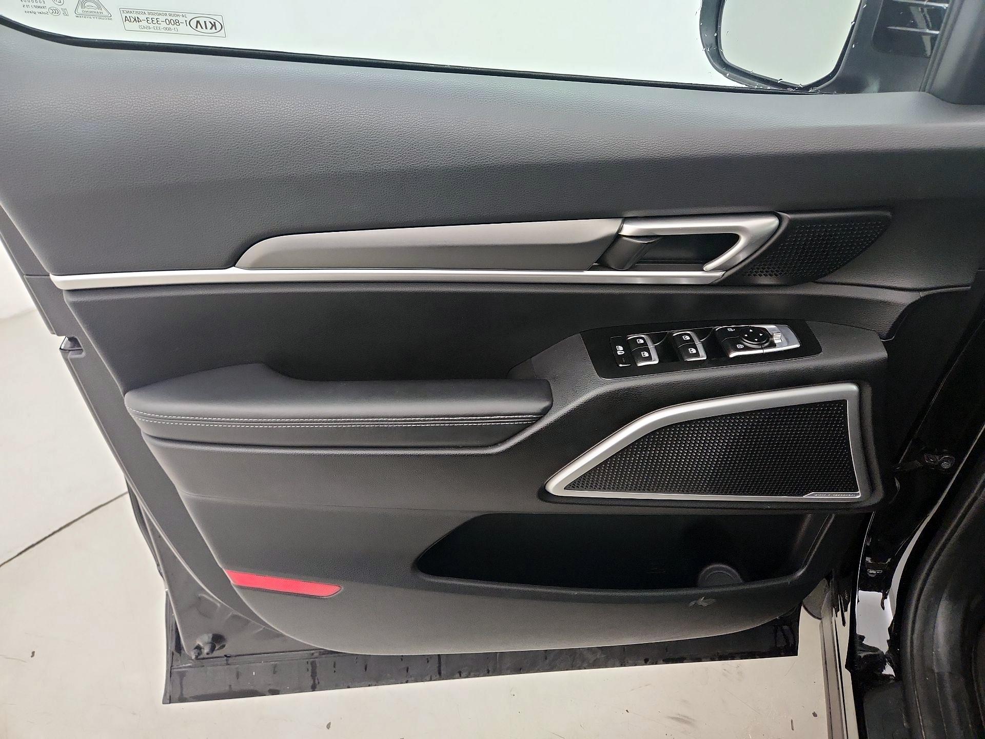 Thumbnail: 2021 Kia Telluride - 12