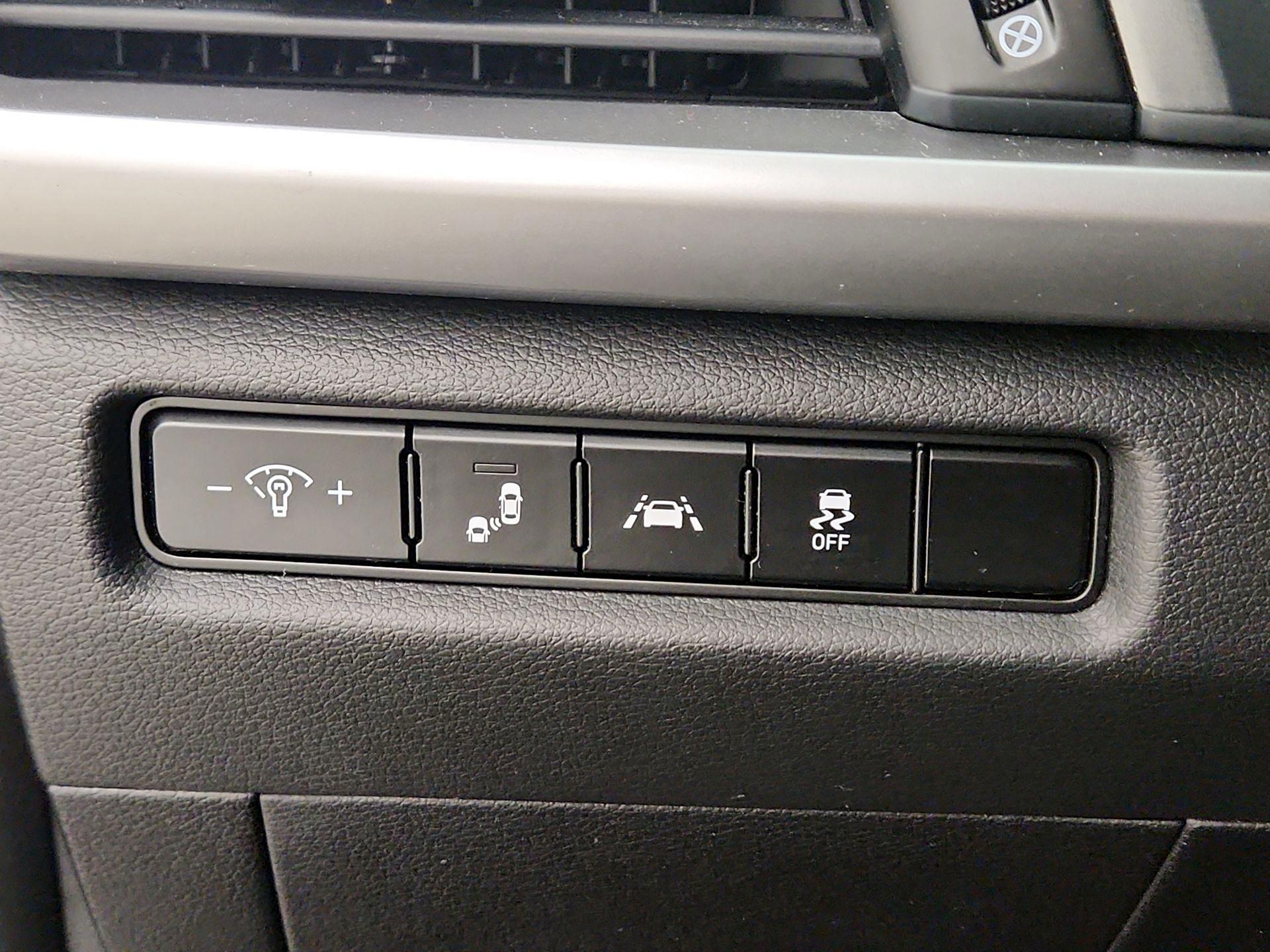 Thumbnail: 2021 Kia Telluride - 13