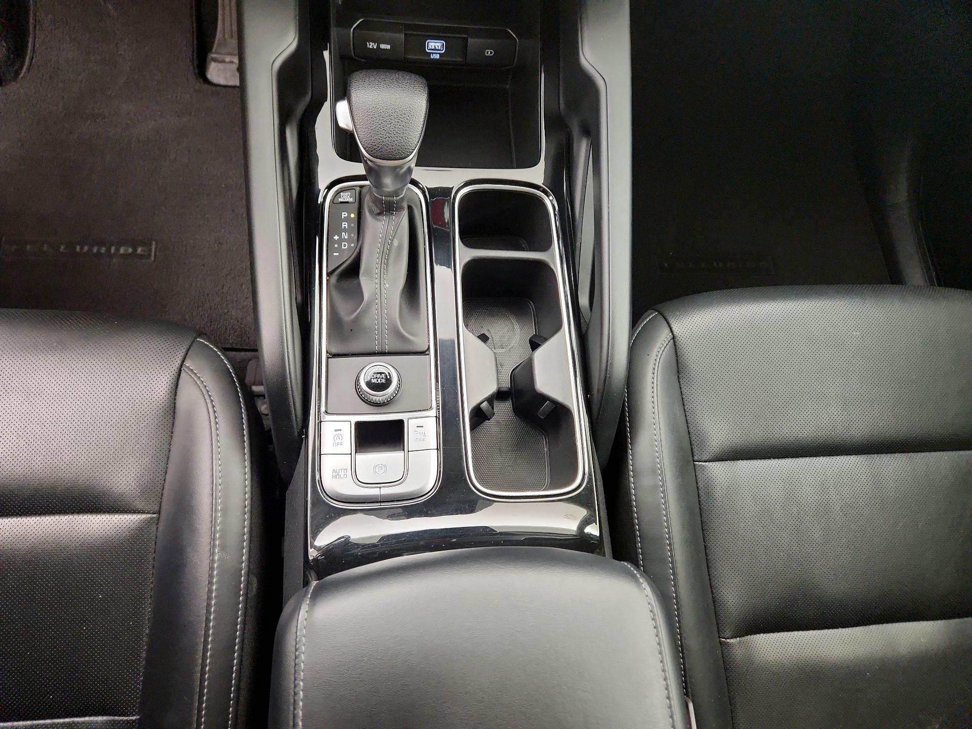 Thumbnail: 2021 Kia Telluride - 17