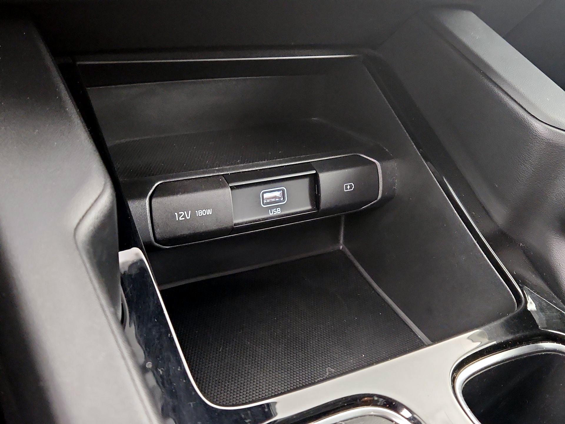 Thumbnail: 2021 Kia Telluride - 18