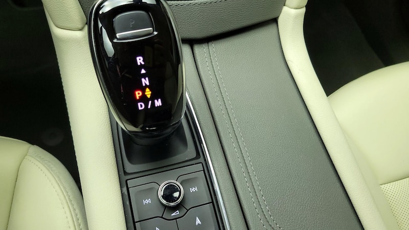 2021 Cadillac XT6 Premium Luxury 16