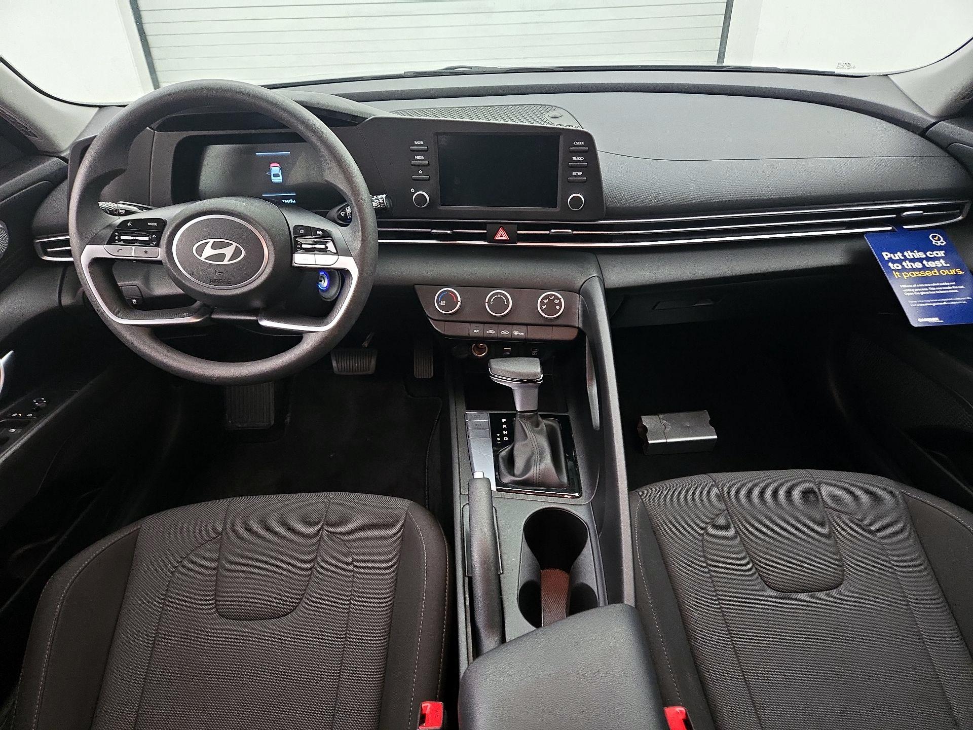 Thumbnail: 2024 Hyundai Elantra - 9